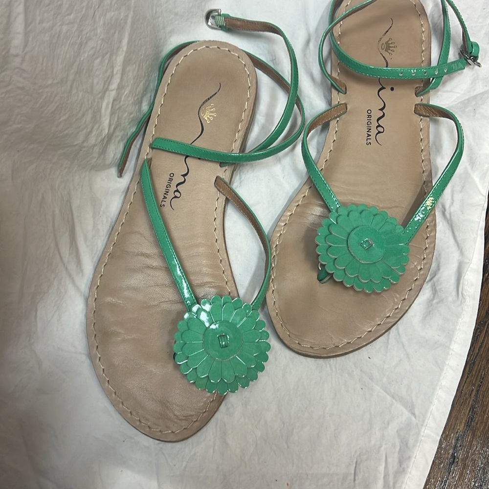 Cute Sandals - Picture 2 of 4